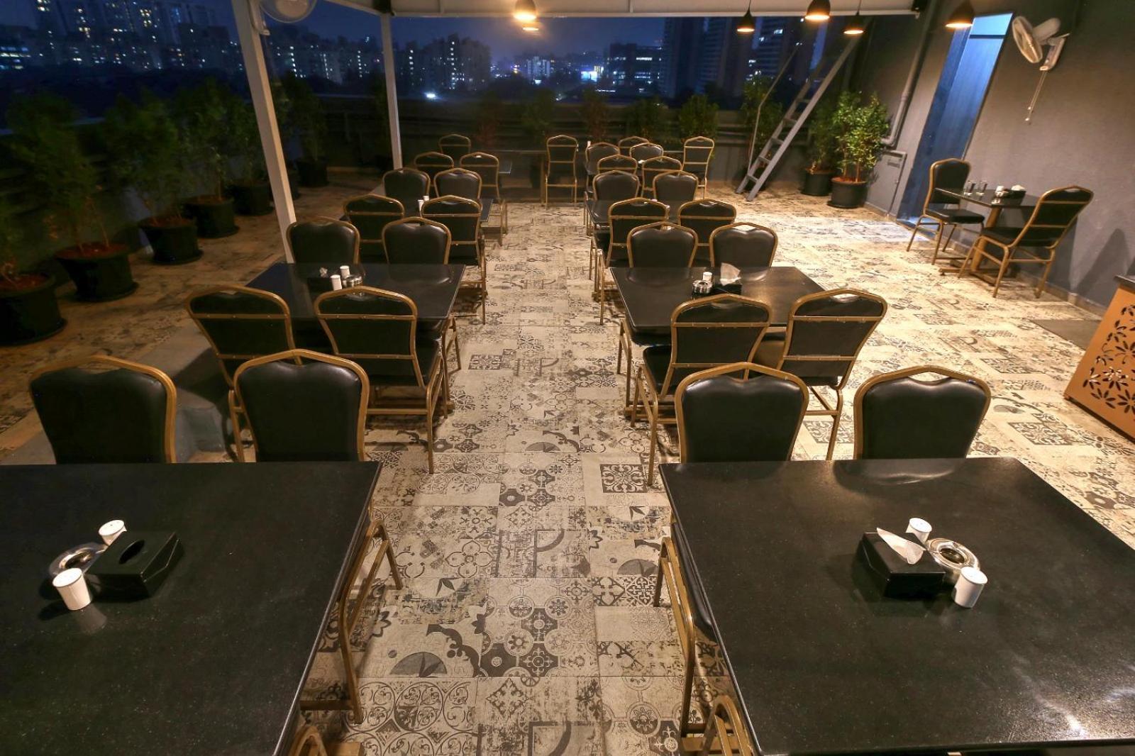 Magnus Fortune House Business Hotel , Magarpatta Mundhva Exterior foto