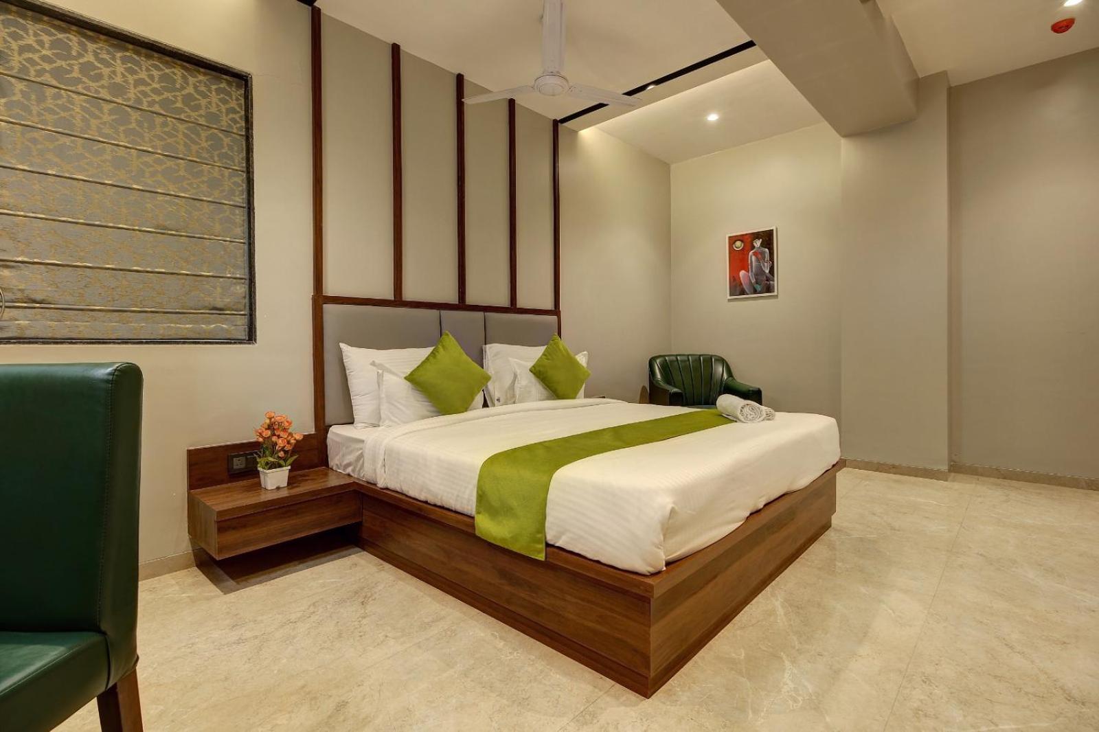 Magnus Fortune House Business Hotel , Magarpatta Mundhva Exterior foto